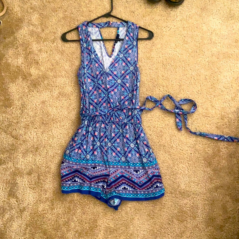Cute romper! Barely worn!